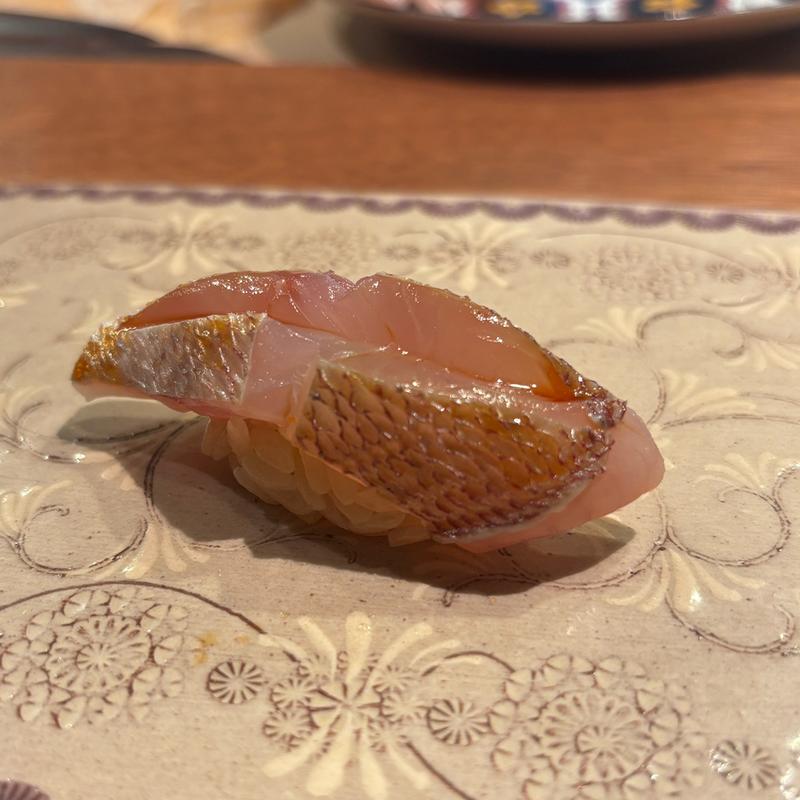 春子鯛(Sushi Bar Mugen ∞)