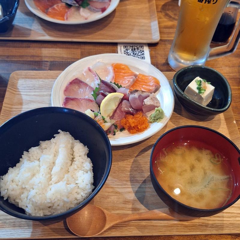 海鮮丼(℉/CONCEPT（ エフコンセプト ）)