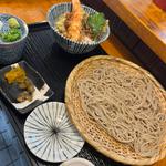 熟成十割そばと米粉を使ったカリサク天丼セット(あずみの庵 )