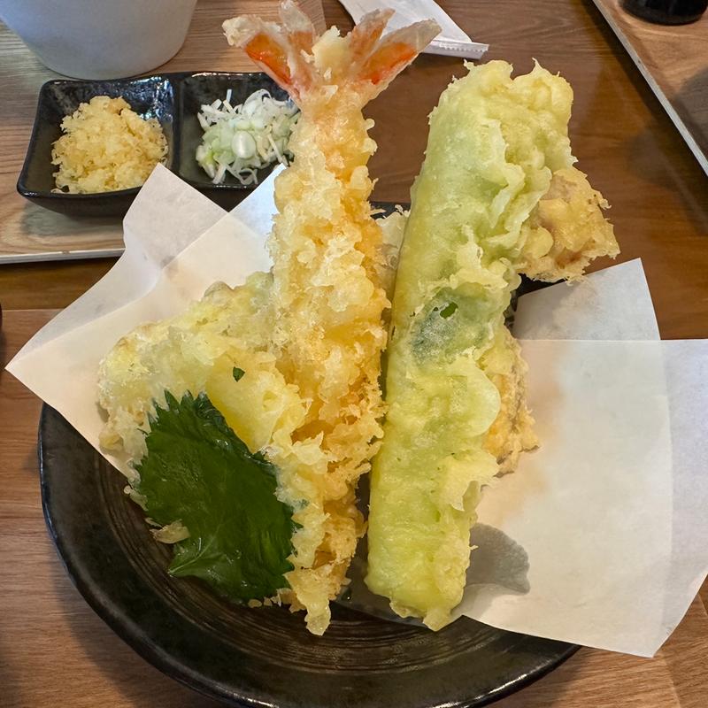 天ぷらうどん(温)(うどん処 六)