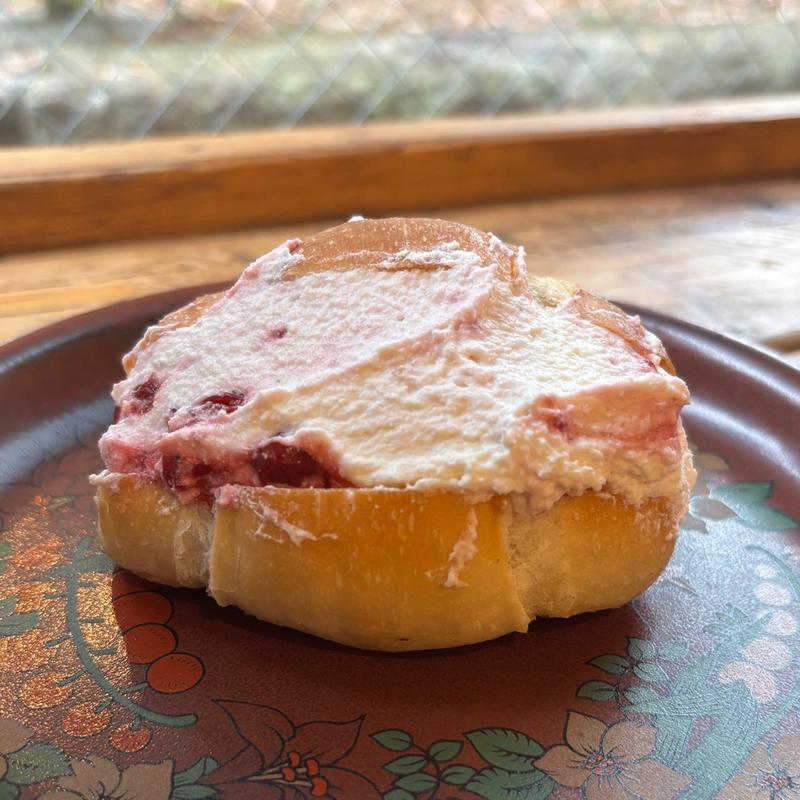 いちごバター(BAKER Aoyagi ベーカーアオヤギ)