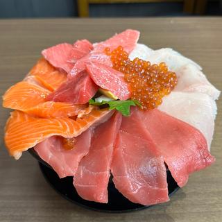 全部乗せ・大ちゃん丼