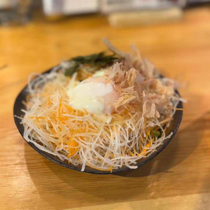 半人前温玉サラダ(角のうぐいす 赤坂店)