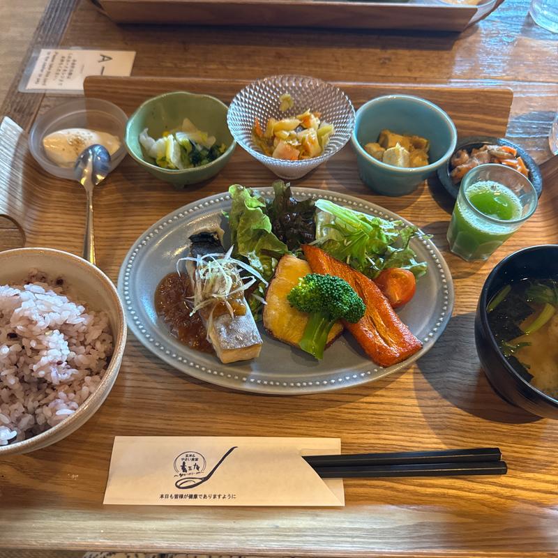 二十四節気の健康定食　魚(季節のごはんと野菜食堂 玄三庵 天王寺ミオプラザ館店)