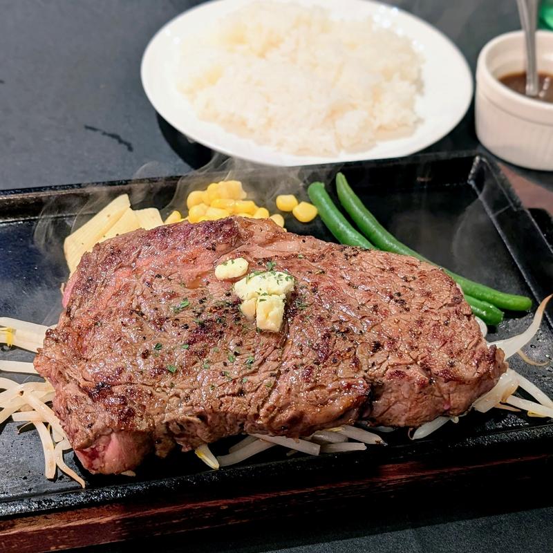 リブロースステーキ300g(ハンバーグ＆ステーキ食堂 KURAUZO 2号店 上野)