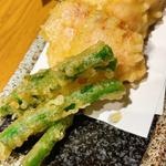 鶏とアスパラの天ぷら