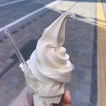 山地酪農ソフトクリーム(わたひろ衣料品店)