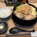 汁なし ニンニクマシマシ 背脂普通 追い飯(麵処 藤山二郎 あべのHoop店)