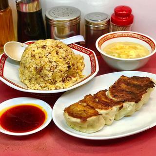 チャーハン 餃子(永楽　そば店 （【旧店名】中華そば 永楽）)