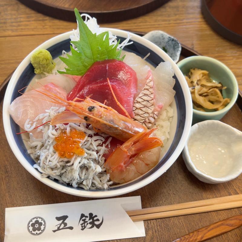 漁師海鮮丼(海鮮丼専門 五鉄熱海店)