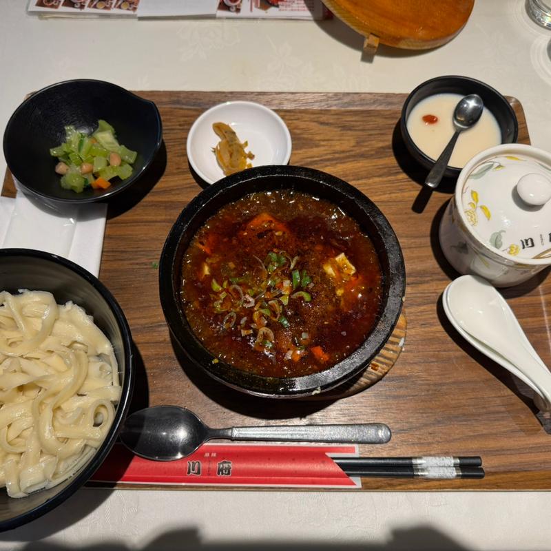 石鍋麻婆豆腐刀削麺(麻辣川府～マーラーセンフ～ 銀座インズ店)