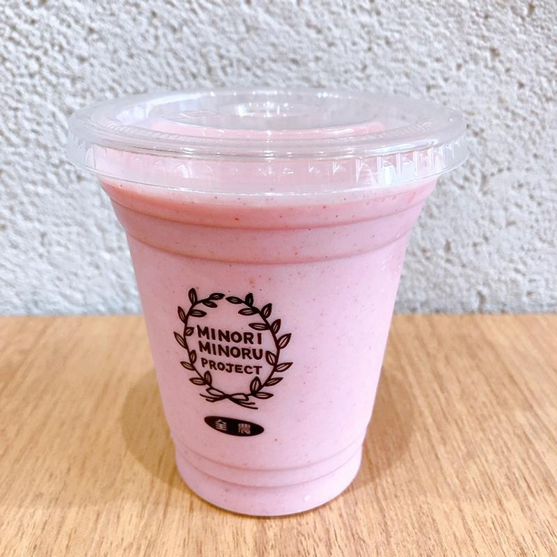 季節の果物ミルクスムージー（イチゴ）(みのりカフェ元気市広島店)