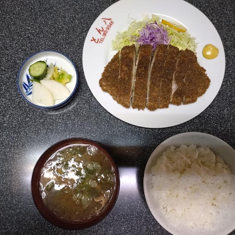 ロースカツ定食(とん八)