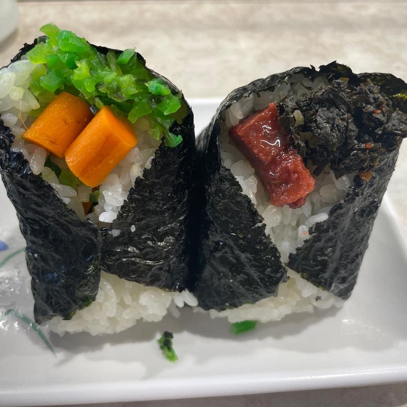 まぐろ角煮xはとうがらし、山ごぼうx青しそ、豆腐お味噌汁(おにぎり ぼんご 大塚本店)