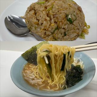 ラーメン+半チャーハン(ラーメンショップヤマト)