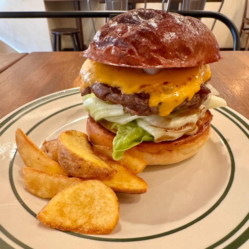 チーズバーガー(ザ マンチーズ バーガーワークス （THE MUNCHIES BURGER WORKS）)