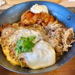 牛・豚・鶏のトリプルカツ定食