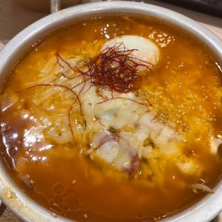 韓辛ラーメン　チーズトッピング(コリアンダイニング テテ｜アルパーク店)