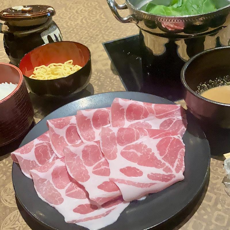 しゃぶ鍋 日南もち豚(JIROCHAN)