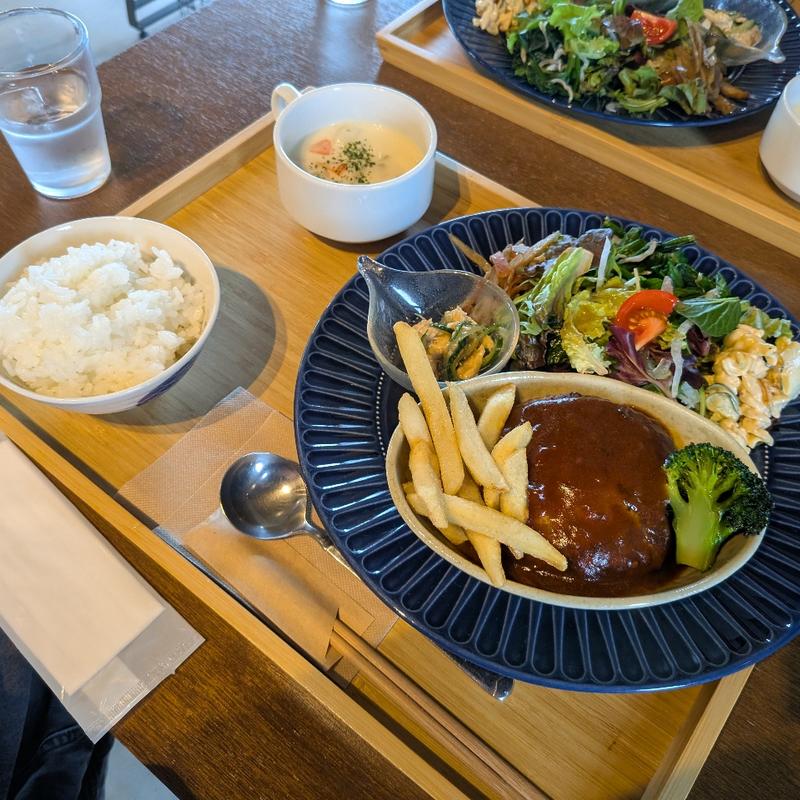 (Sweets ＆ Bar BLUEMOON CAFE)