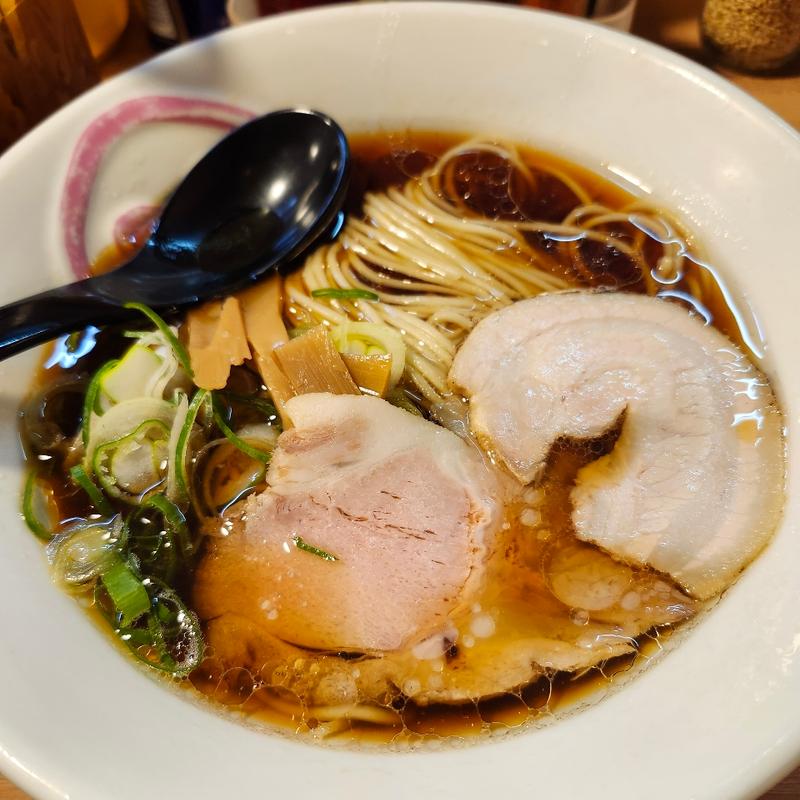 醤油ラーメン(なりよし )