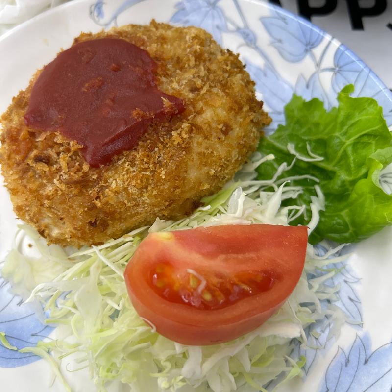 すずらん定食（揚げないメンチカツ）(札幌市役所地下食堂)