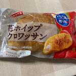 苺ホイップクロワッサン
