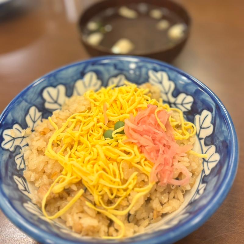 とりめし（スープ付き）(骨付鳥 一鶴 土器川店)