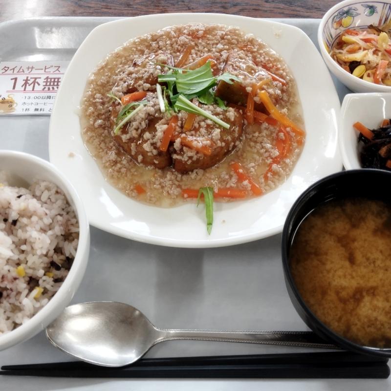 元気が出るメニュー(豆腐ハンバーグ 和風そぼろあん)(葛飾区役所　食堂 )