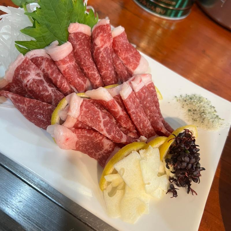 牛コウネ刺し身(中ちゃん)