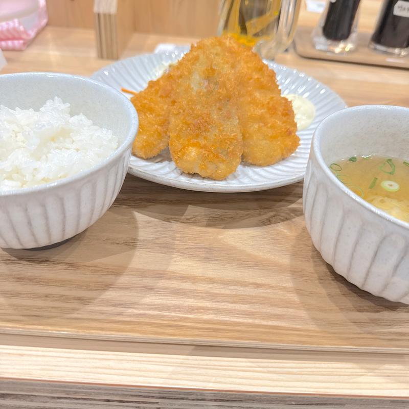 アジフライ定食(三陽食堂 博多駅中央街店)