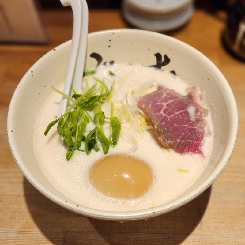 煮玉子 牛白湯(牛骨ら〜めん ぶっこ志 北浜店)