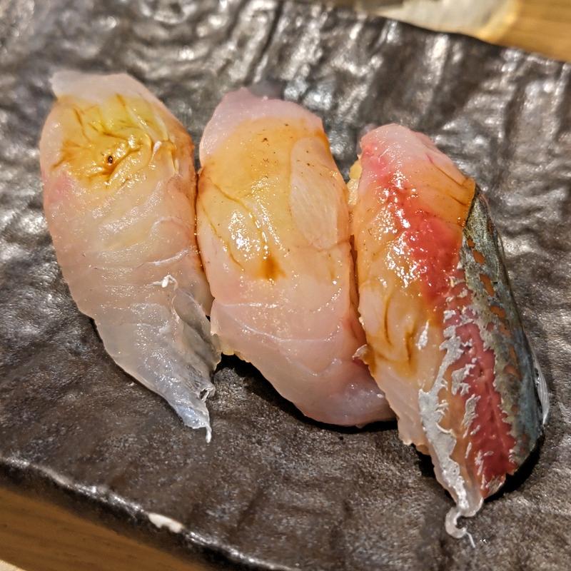 地魚3貫(貝 刺身専門店 しらはら 関内)