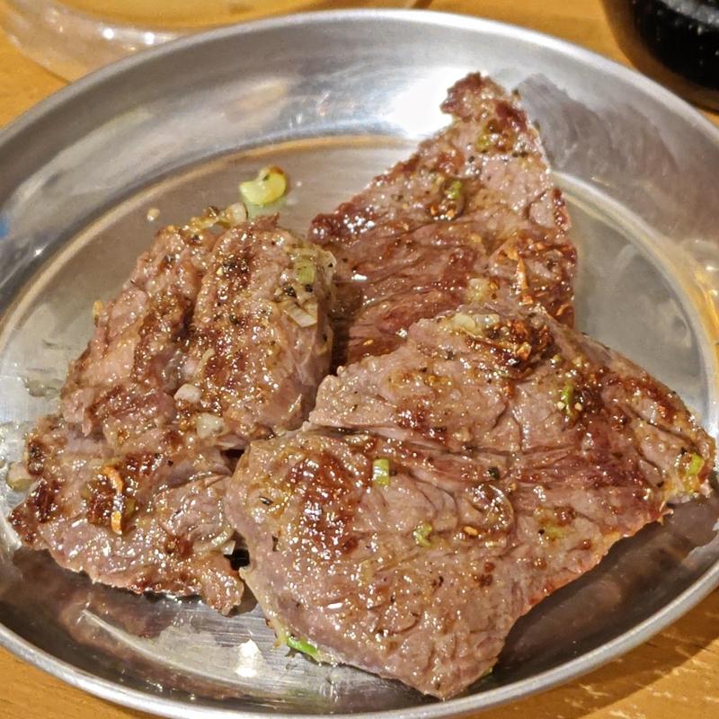 牛ハラミ(大阪西成もつ肉商店)