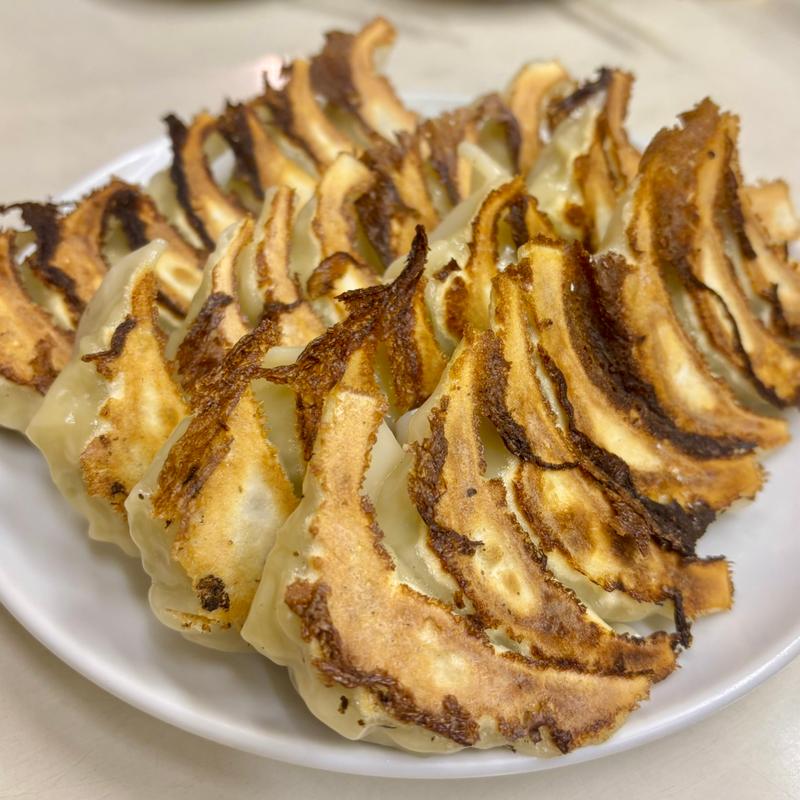 餃子(ぎょうざ専門店 赤萬 元町店)