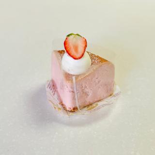 バスクルージュ(パティスリーキャロリーヌ)