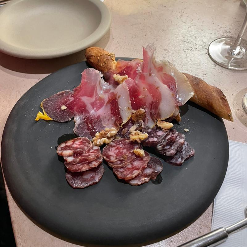 シャルキュトリー盛り合わせ(PRÈS)