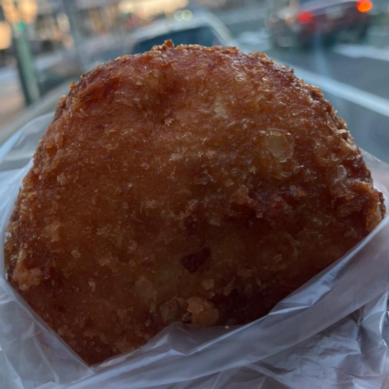 元町ビーフカレー(イスズベーカリー 元町店)