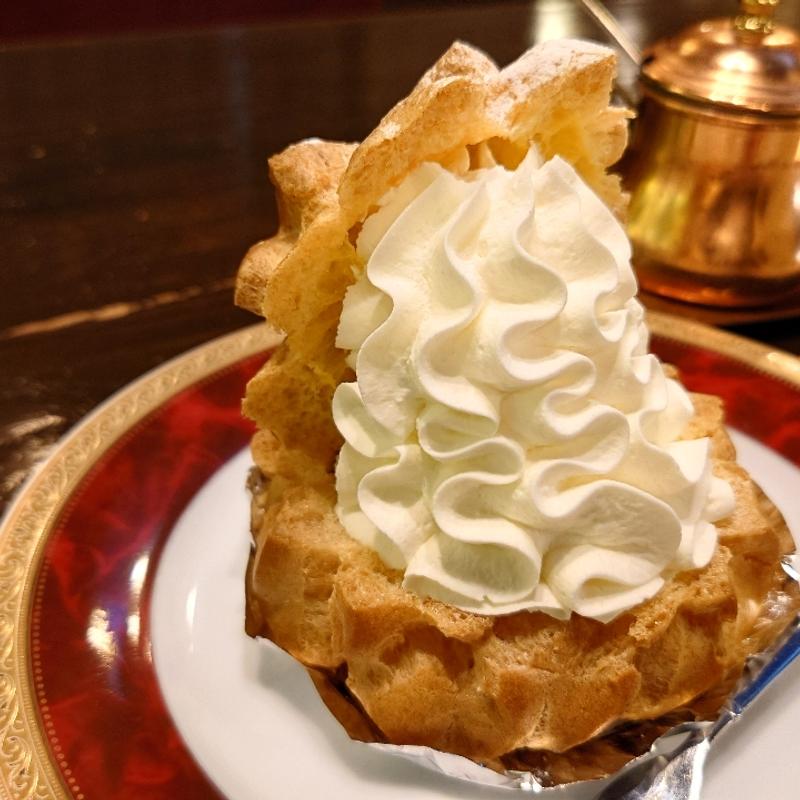 シュークリーム(羅布乃瑠　沙羅英慕　 郡山南店 （ロブノオル　サラエボ）)