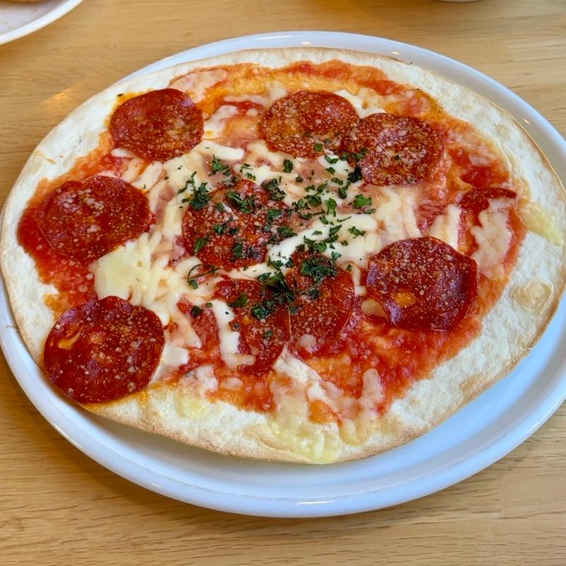 イベリコ豚サラミピッツァ Lサイズ(ポポラマーマ 曳舟店)