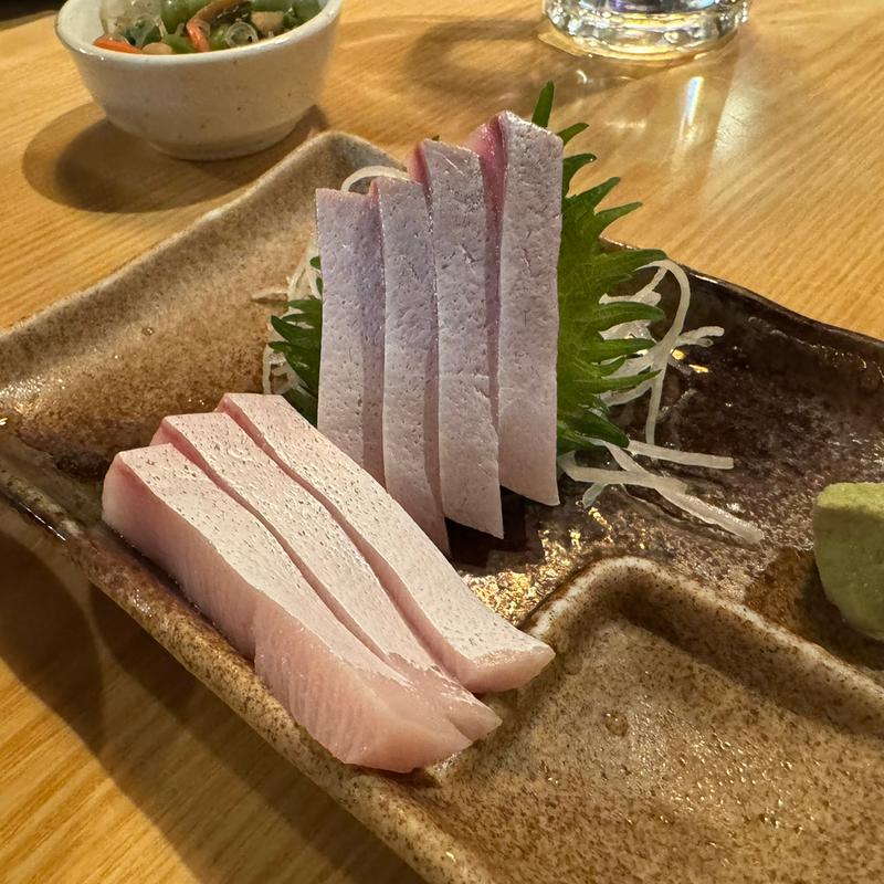 寒ぶり刺身(やきとり酒蔵 庄助本店)