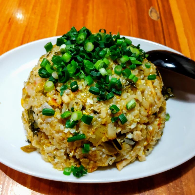 めんたい高菜チャーハン(博多鶏ソバ 華味鳥 新宿三井ビル店)