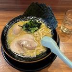 MAXラーメン(横浜家系ラーメン壱角家 溝の口店)