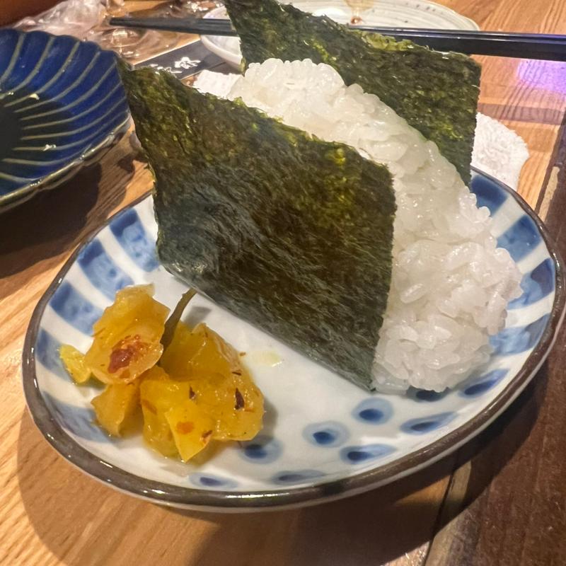 塩おにぎり(炭火焼鳥 銀次郎)