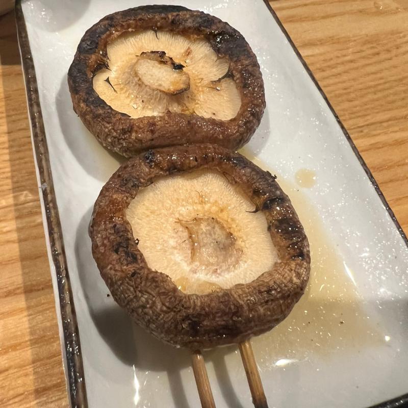 しいたけ串(炭火焼鳥 銀次郎)