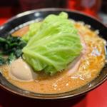 ラーメン中　キャベツ玉子海苔別皿(横浜ラーメン 斎藤家 根岸店)