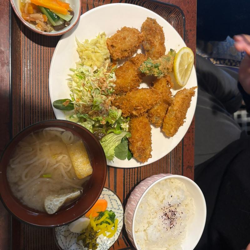 カキフライ定食(食事処山下 )