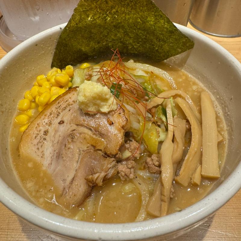 オロチョン濃厚味噌ラーメン(銀座 朧月 （おぼろづき）)