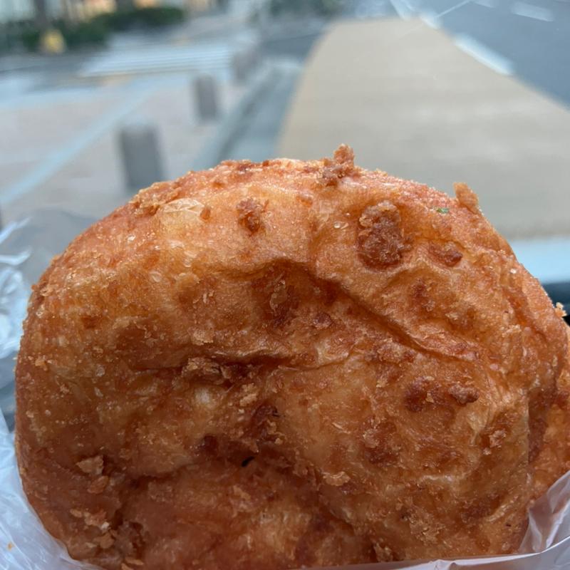 たまごカレーパン(トミーズ 三宮店 )