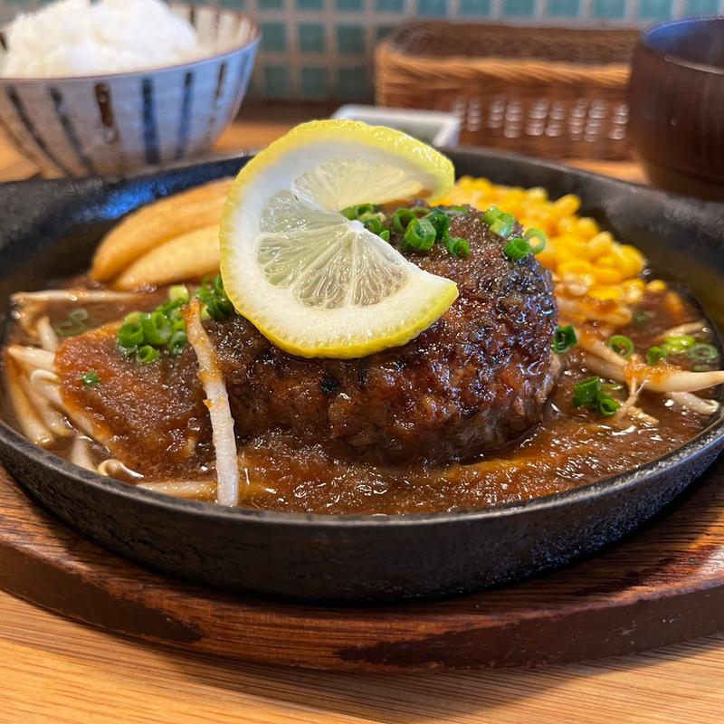 ハンバーグ　ジャポネソース(ぺんぎん厨房 Gokitchen)